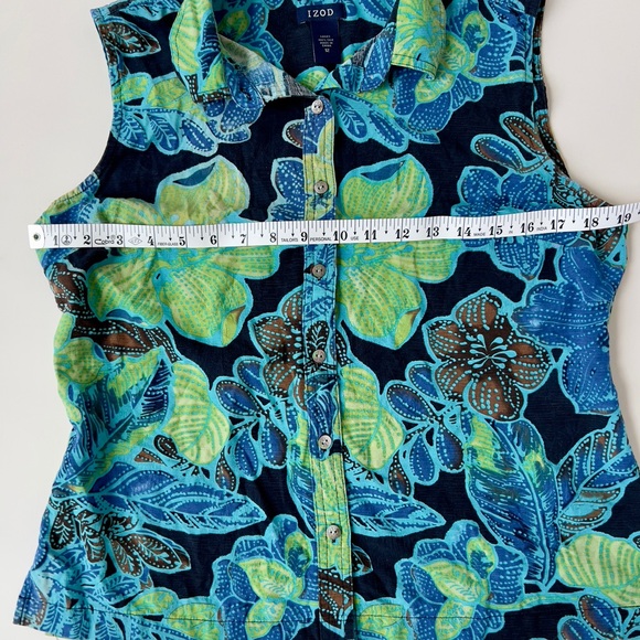 IZOD Tropical Blue and Green Sleeveless Top - Picture 4 of 5